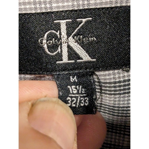 Calvin Klein Mens Medium Button Down Shirt Long Sleeve Dress 15.5-32/33 - Picture 3 of 5